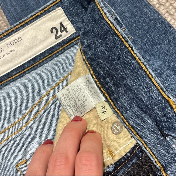 Rag & Bone High Rise Ankle Skinny in Clean Lily Dale (24) - Picture 6 of 10